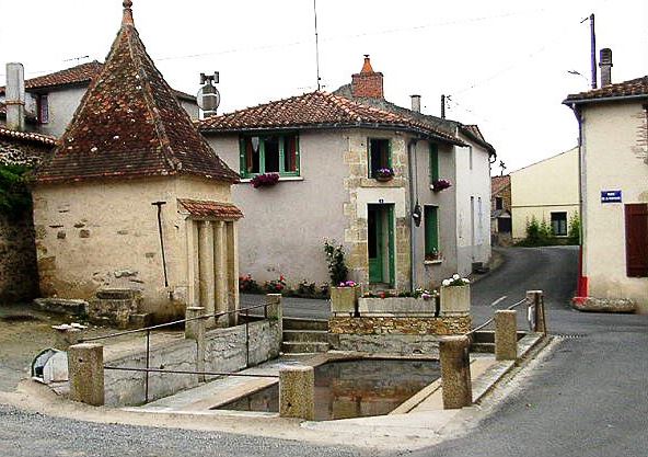 Fontaine et lavoir