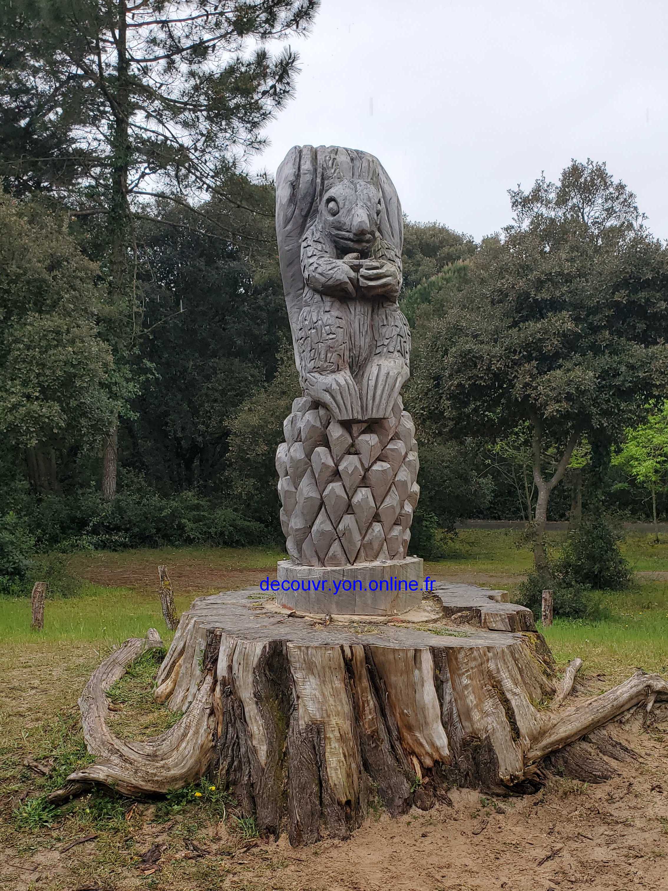 ARTbres en lisire  Notre-Dame-De-Monts (Vende)